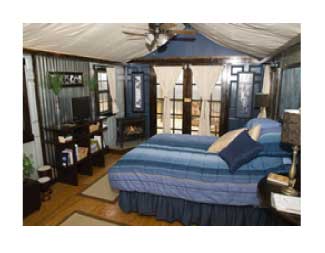 A private glamping cabin at Turpentine Creek Wildlife Refuge in Arkansa